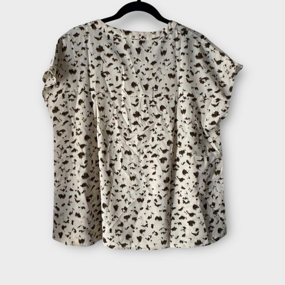NEW Monday Fun x Stitchfix Cream and Brown Patterned Top - Picture 6 of 7